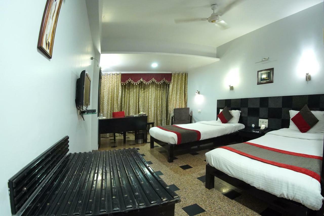 Hotel Venkatesh International Rāipur Exterior foto