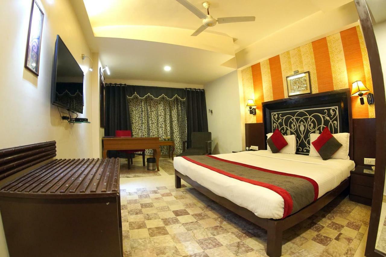 Hotel Venkatesh International Rāipur Exterior foto